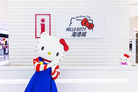 喜歡hello kitty的人|是貓奴、還有一個雙胞胎妹妹…，Hello Kitty 50 歲。